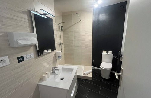 Pouzauges Hotel | Logis Hôtel de la Bruyere