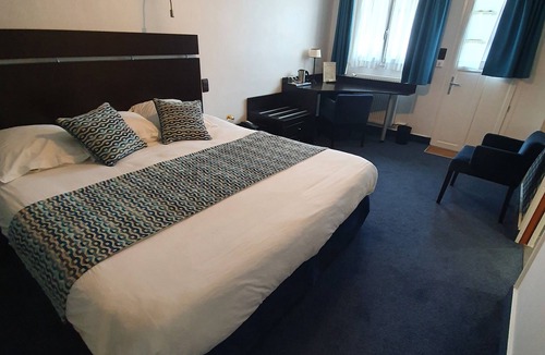 Avranches Hotel | Logis Hôtel de la Croix d'Or