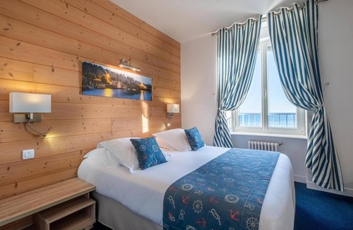 Audierne Hotel | Logis Hôtel de la Plage