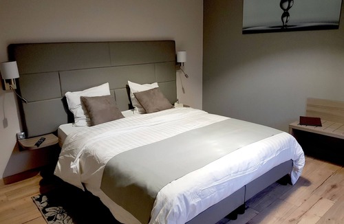 Liessies Hotel | Logis hôtel du château de la motte