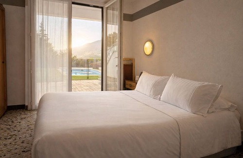 Savines-le-Lac Hotel | Logis Hôtel Eden Lac