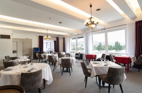 Les Roches-de-Condrieu Hotel | Logis Hôtel Le Bellevue