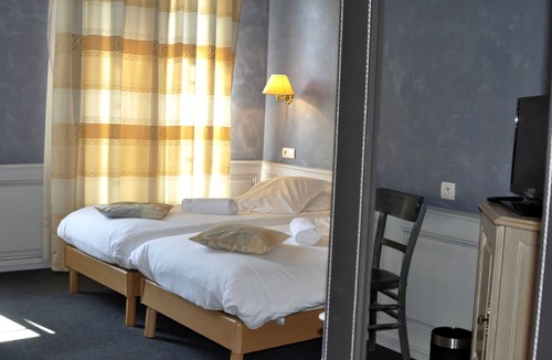 Neuwiller-les-Saverne Hotel | Logis Hôtel du Herrenstein