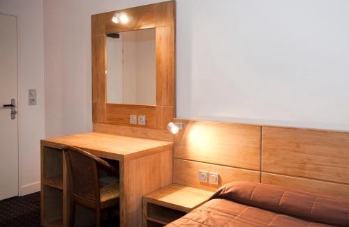 Saint-Benoit-sur-Loire Hotel | Logis Hôtel Restaurant Du Labrador