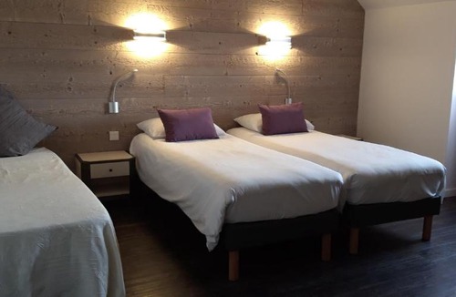 Rouvray (Cote-d'Or) Hotel | Logis Hôtel "Ici m'aime"