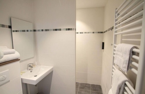 Amiens Hotel | Logis Hôtel - La Chambre d'Amiens