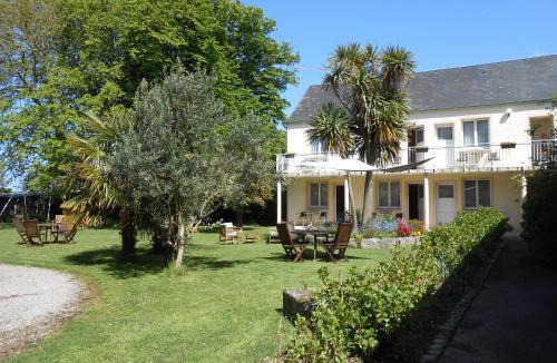 Quettehou Hotel | Logis Hôtel La Demeure du Perron