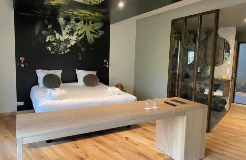 Champagnole Hotel | Logis Hôtel Le Bois Dormant-Hôtel Restaurant & Spa