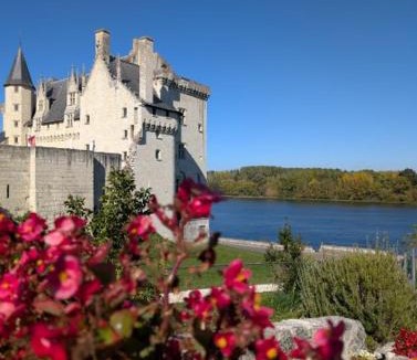 Montsoreau Hotel | Logis Hôtel Le Bussy