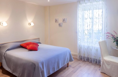 Ousson-sur-Loire Hotel | Logis Hôtel Le Clos du Vigneron