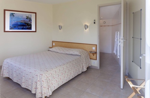 Ousson-sur-Loire Hotel | Logis Hôtel Le Clos du Vigneron