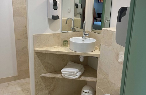 Bruere-Allichamps Hotel | Logis Hôtel Les TILLEULS