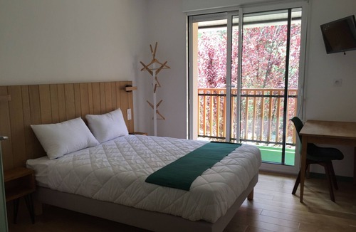 Bruere-Allichamps Hotel | Logis Hôtel Les TILLEULS