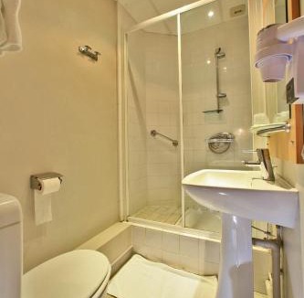 Chauvigny Hotel | Logis Hôtel Le Lion d'Or