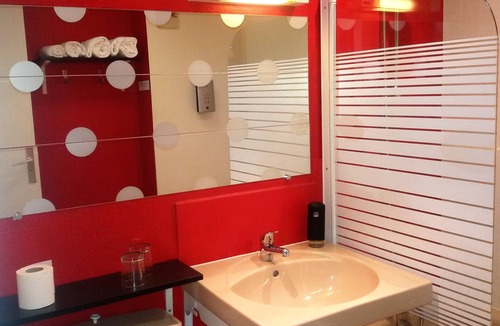 Digoin Hotel | LOGIS Hôtel Le Merle Blanc