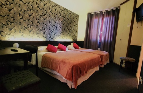 Digoin Hotel | LOGIS Hôtel Le Merle Blanc