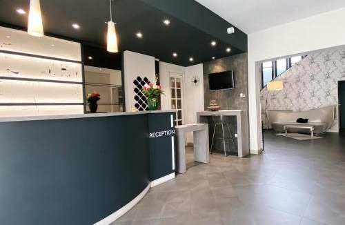 Argeles Gazost Hotel | Logis Hôtel Le Miramont