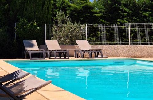 Chateauneuf-du-Rhone Hotel | Logis Hôtel Le Mistral - Restaurant - Montélimar Sud