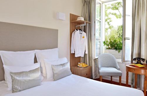 Chinon Hotel | Logis Hôtel Le Plantagenêt