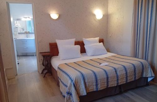 Chinon Hotel | Logis Hôtel Le Plantagenêt