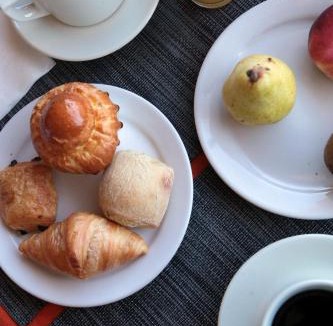 Saint-Chinian Hotel | Logis Hôtel LE PRESSOIR