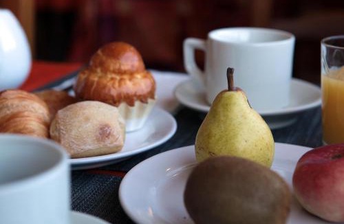 Saint-Chinian Hotel | Logis Hôtel LE PRESSOIR