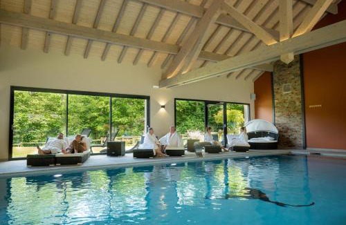 Mesnil Sous Les Cotes Hotel | Logis Hôtel Le Régal & Spa