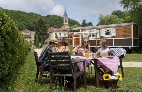 Hauterives Hotel | Logis Hôtel le Relais