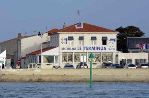 Bourcefranc-le-Chapus Hotel | Logis hôtel Le Terminus