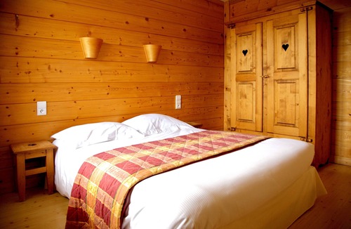 Lamoura Hotel | Logis Hôtel les Arobiers