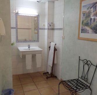 Cabestany Hotel | Logis Hôtel Les II Mas - Perpignan Sud