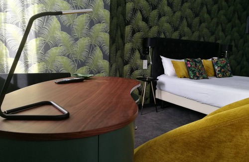 Cesson-Sevigne Hotel | Logis Hôtel Lodge la Valette