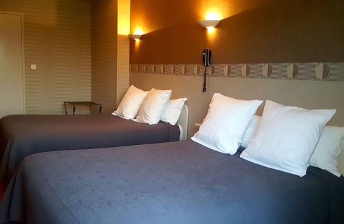 Serrieres Hotel | Logis Hôtel Monhotel