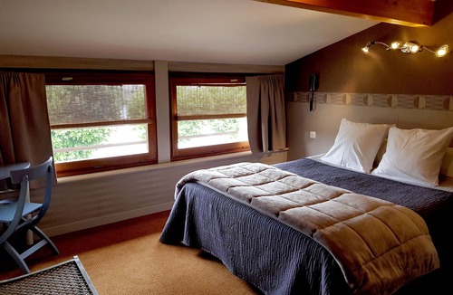 Serrieres Hotel | Logis Hôtel Monhotel