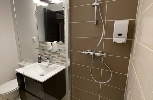 Lesperon Hotel | Logis Hôtel Paris-Madrid