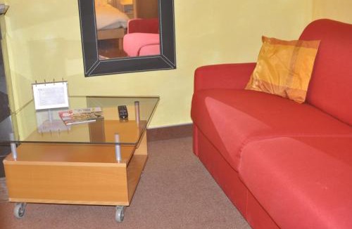 Neuwiller-les-Saverne Hotel | Logis Hôtel-Restaurant du Herrenstein
