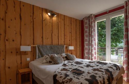 Saint-Jean-en-Royans Hotel | Logis Hôtel Restaurant Le Castel Fleuri