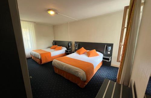 Beaumont-sur-Sarthe Hotel | Logis Hôtel & Restaurant de la Barque