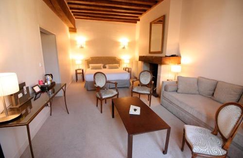 Mortagne-au-Perche Hotel | Logis - Hôtel & Restaurant du Tribunal