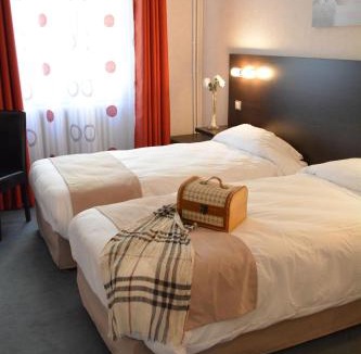Saint-Geniez-d'Olt Hotel | Logis Hôtel Restaurant de France