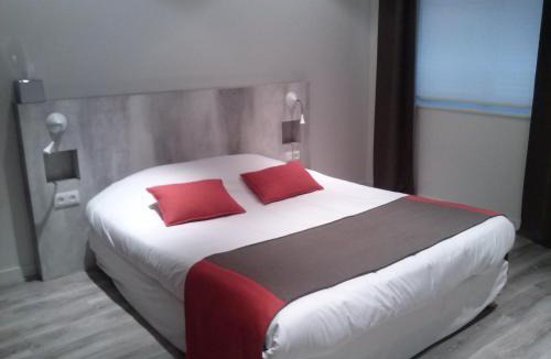 Hangest-sur-Somme Hotel | LOGIS - Hôtel Restaurant Du Canard