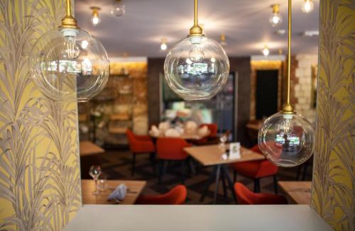 Montreuil-sur-Mer Hotel | Logis Hôtel & Restaurant - Les Hauts de Montreuil