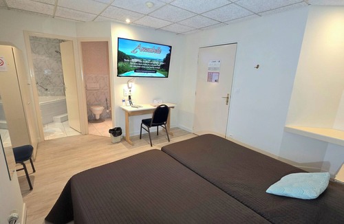 Montigny-le-Roi Hotel | Logis Hôtel & Restaurant Arcombelle