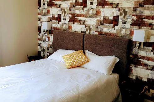 Saint-Etienne-de-Maurs Hotel | Logis Hôtel Restaurant Cruzel