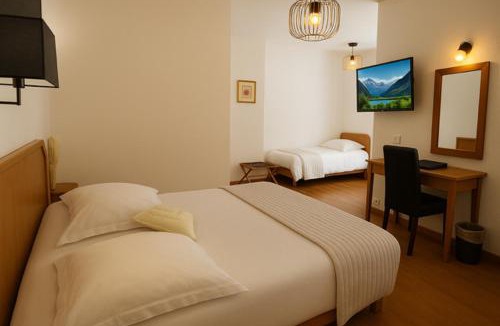 Lodeve Hotel | Logis Hôtel Restaurant de la Paix