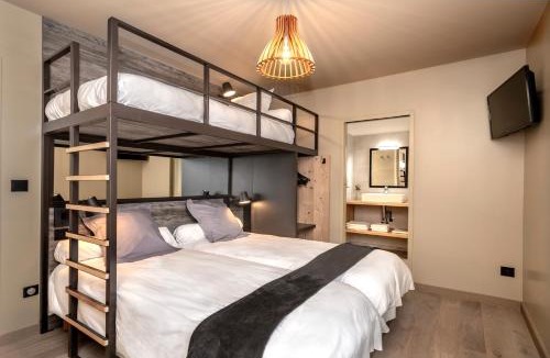 Le Bleymard Hotel | Logis Hôtel restaurant La Remise