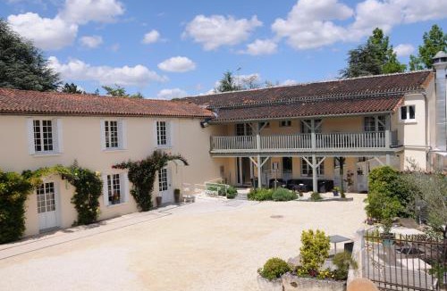 Bassac Hotel | Logis Hôtel Restaurant L'Essille