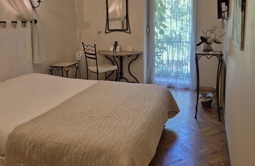 Cazilhac Hotel | Logis Hôtel restaurant Les Norias