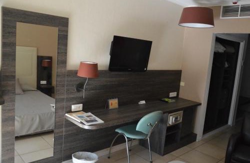 Fleurance Hotel | Logis Hôtel & Restaurant Le Fleurance