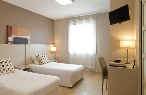 Gondrin Hotel | Logis Hôtel Restaurant Le Pardaillan